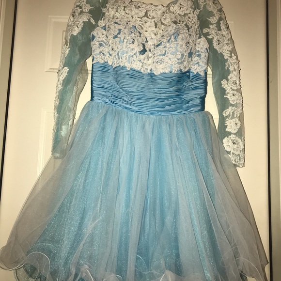 Pageant/Formal Dress - Picture 3 of 3